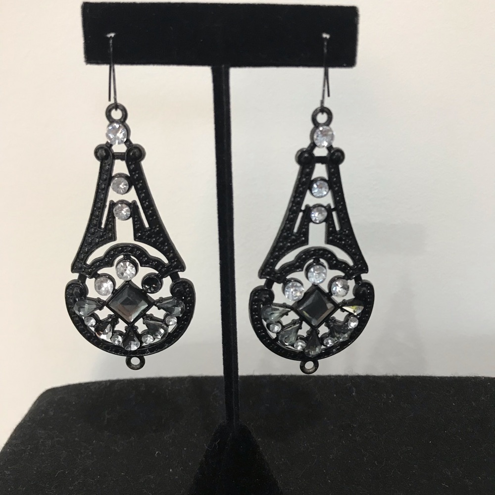 Fashion Black Earrings